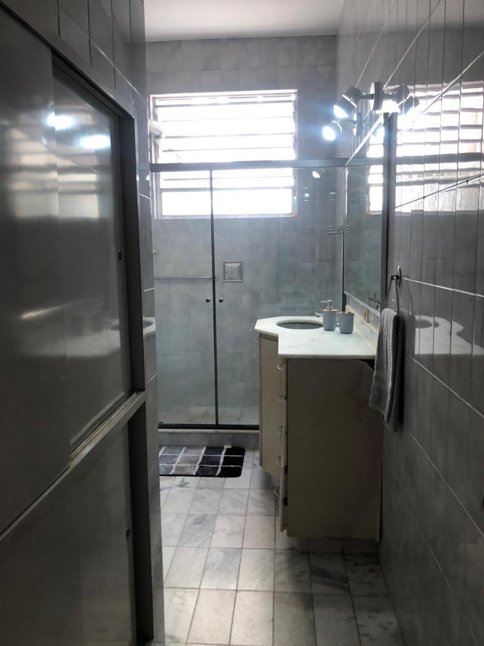 Hospedagem domiciliar Quarto Quadruplo Em Apartamento Compartilhado Rio de Janeiro