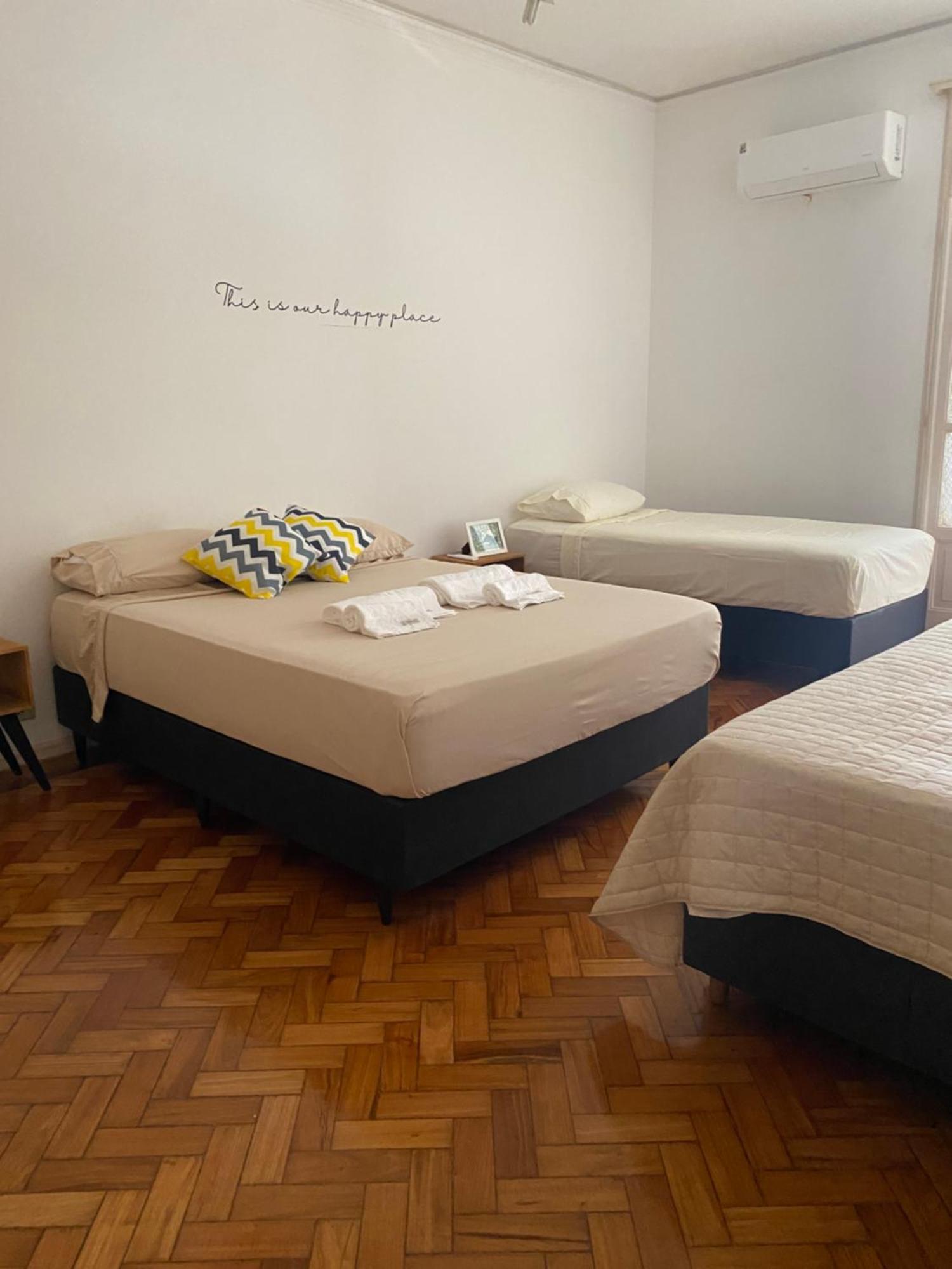 Hospedagem domiciliar Quarto Quadruplo Em Apartamento Compartilhado *